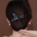 Miniatyrbillede 3 af 4: Hvalhale Rhinestone Blomster Hårklemme, Lazy Hair Curler Deft Bun Maker, Ocean Blue Feather Hårnål, Fransk Twist Bun Frisure Shaper fish tail