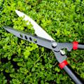 Miniatyrbild 3 av 5: Häcktrimmer i kolstål – Trädgårdshäcktrimmer för precisionsklippning och trimning av buskar och häckar