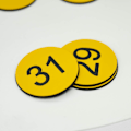 Miniatyrbilde 4 av 5: Plastnummerlapper Graverte Nummererte Lapper ID-lapper Nøkkelmerker Uten Hull (1-50) Yellow