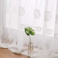 Miniatyrbillede 5 af 5: Gardiner Gennemsigtig Voile Blomsterbroderi Øjet Gardiner Transparent Gardin 2 Stk Øjet Gardin Gardinpar Vinduesgardin Til Stue Soveværelse White 140*176cm