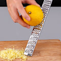 Miniatyrbillede 4 af 5: Rustfrit stål rivejern, citronskallerivejern, oste rivejern, frugt og grøntsags rivejern værktøj Red