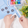 Miniatyrbilde 2 av 4: 10 stk 28MM Blomst Rhinestone Shank Knapper Krystall Sy På Knapper med 1 Hull og Flat Bakside, Rhinestone Snøfnugg Metallknapper E