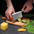 Miniatyrbild 4 av 5: Crinkle Cutter Veggies Rostfritt Stål Crinkle Slicer med Hänghål Vågformad Hackare för Potatis, Morot