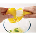 Miniatyrbillede 3 af 5: Manuel citruspresser, citronpresser, appelsin- og limepresser med kop til opsamling af kerner, grøn