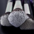Pikkukuva 3 / 5: Ammattimainen meikkisivellin 10 kpl Pehmeät harjakset Hiukset Meikkisiveltimet Eyeliner Kulmakarva Huuli Contour Blending Brush Set Purple
