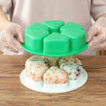Miniatyrbillede 1 af 5: En grøn 6-huls sushiform Løg Ris og grøntsagsruller bento