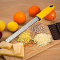 Miniatyrbillede 4 af 5: Køkkenrive Scholl Ostrive Manuel Fødder Rustfrit Stål Zestrive til Spaetzle Citron Parmesan Ingefær Hvidløg Muskatnød Chokolade Kokosnød Gulerod