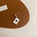 Miniatyrbillede 2 af 5: Galaxy Poker Hjerter og Spar Es Spillekort Dingle Drop Stud Øreringe til Kvinder Piger