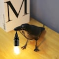Miniatyrbillede 5 af 5: Fuglelampe i Resin, Krage, LED-lys, Væglampe til Soveværelse, Bordlampe, Stue Dekoration{SL}
