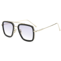 Pikkukuva 1 / 5: 3 kpl Unisex Marvel Avengers Iron Man Neliö Aurinkolasit Silver Frame Gradient Gray Lenses