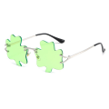 Pikkukuva 1 / 2: Patrick's Day -aurinkolasit irlantilainen tonttu -asu St. Patrick's B