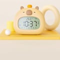 Miniatyrbild 8 av 8: Capybara ABS Väckarklocka USB Laddningsbar Timer LED Temperaturvisning Sängbord Söta Väckarklocka för Barn qd