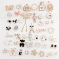 Miniatyrbillede 1 af 3: Kvinder - 20 stk skocharms til Croc, Designer Croc Charms til pige