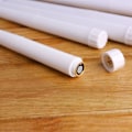 Miniatyrbilde 2 av 3: Sett med 10 batteridrevne LED-lys med fjernkontroll, elfenbensfargede middagslys med glatt voksfinish, varmt hvitt LED-lys