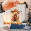 Miniatyrbilde 2 av 5: Jiyuge Highland Cattle Hængende dekoration med pärlkedja Ko Djurleksak DIY Nyckelring Hänge Dekoration Ryggsäck Prydnad Födelsedagspresent