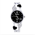 Pikkukuva 1 / 5: Naisten kello Muoti Dam Kelloja Merkki Kello Nainen Kello Lady Quartz Rannekello Kello Relogio Feminino Montre Femme Multicolor