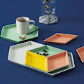 Miniatyrbillede 4 af 4: Serveringsbakker, flade bakker i plast, smykkeskål, nipsgenstand