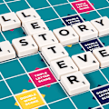 Pikkukuva 2 / 5: Klassinen Scrabble, Alkuperäinen Sanaristikkolautapeli, Perhepeli-SS1-