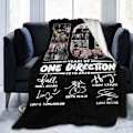 Pikkukuva 1 / 5: 1d 10 vuotta One Directionia - Heittopeitto Ultrapehmeä Mikrofleece-peitto Elokuvat Peitto Sovan Peitto Sänkyyn Sovalle Olohuoneeseen Täydellinen Lahja 80x60in 200x150cm