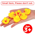 Miniatyrbillede 4 af 5: 50 stk. gummiande badelegetøj til børn flyde og klemme mini gule ænder badekar legetøj til brusebad/fødselsdag/festtilbehør