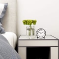 Miniatyrbild 3 av 5: Tyst Analog Väckarklocka, Svart Metall Stora 3D Siffror, Snooze