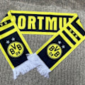 Pikkukuva 1 / 6: Mub- Fanit Real Madrid Liverpool Miami Hihnat Huivit Jalkapallofanit Syksy Ja Talvi Kannustaa Käsillä Aaltoileva Huivi G Cake with several cakes