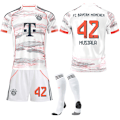 Pikkukuva 1 / 2: 25-26 FC Bayern München Vieraspaita NO.42 MUSIALA Setti Lapsi Aikuinen Jalkapallovarusteet Sukkien kanssa NO.42-FA3- NO.42 M