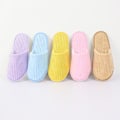 Pikkukuva 3 / 3: 6 par kylpylätossuja, vierastossuja, hotelli-tossuja - Perfet six color（each color 1 pair)