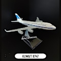 Pikkukuva 1 / 5: Skala 1:400 Metallflygplan Replica Emirates Airlines Flygplan Diecast Modell Flygplan Samlarföremål Leksaker För Pojkar Kb 108.KUWAIT B747