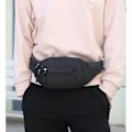 Pikkukuva 8 / 10: Vyölaukku Fanny Pack PUNAINEN Red