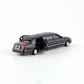 Pikkukuva 2 / 5: 1:60 Mittakaavan painevalettu metallinen leluajoneuvomalli venytetty Lincoln Limousine ylellinen opettavainen autokokoelma lahja lapsille ovet avattavissa