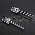 Miniatyrbillede 5 af 5: 100 stk. 5mm Varmhvide LED-diodepærer DC 3V 20mA Glødepærer Elektroniske komponenter Lysemitterende dioder --(WR)