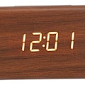 Miniatyrbild 4 av 5: Trä digital väckarklocka triangel modern enkel design bärbar trä LED-klocka för hemmakontor resor