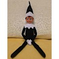 Miniatyrbillede 3 af 3: Elfdockan Julepynt Børnegave Overraskelse Plysjlegetøj Ferie Reindeer Elves Rosa Røde Farver_ai Black boy