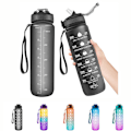 Miniatyrbild 1 av 10: 2-pack - 1 l vattenflaska med sugrör och timer
