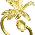 Miniatyrbild 1 av 5: Justerbar ring, guldring med kokosnötpalm och snäckor