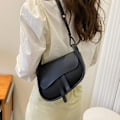 Miniatyrbild 4 av 5: Crossbody-väska i läder, underarmsväska, justerbar axelväska för hundpromenader, gul