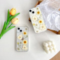 Miniatyrbilde 4 av 4: Transparent mobilskall for iPhone 16 Pro med pressede ekte blomster, glitrende søt hvit blomsterdesign, slankt mykt TPU-beskyttelse