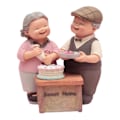 Miniatyrbillede 1 af 3: Dekoration af ældre par i harpiks, bryllupsdagsgave A1