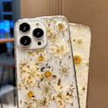 Miniatyrbillede 2 af 3: Design iPhone 16 Pro Cover Blomster, Klart Sødt Glitter Presset Tørret Blomstermønster Cover Transparent Blødt Slim TPU Beskyttende (Guld Tusindfryd) iPhone16pro