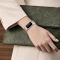 Miniatyrbillede 5 af 5: Kompatibel med Fitbit Charge 5 rem til kvinder og mænd, justerbar metal mesh rem med milanesisk løkke, erstatningsrem til Fitbit Charge 5