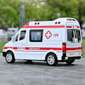 Pikkukuva 4 / 5: 1:32 Simulaatiomalli Metallinen Ambulanssi, Vedä Taakse, Ääni ja Valo, Valettu Leluauto, Poliisin Erikoisauto, Lasten Lelulahja
