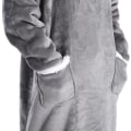 Miniatyrbilde 4 av 5: Ekstra lang hettegenser teppe kvinner oversized bærbar teppe koselig myk behagelig Sherpa fleece gigantisk bærbar hettegenser sweatshirt (lys grå) light grey