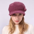 Pikkukuva 3 / 5: Naisten talviset neulotut hatut, pipot, villaberet Rose Red