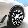 Miniatyrbild 5 av 5: Universal Fender Flares Bilhjul Bågar Vinge Expander Båge Ögonbryn Stänkskydd Läpp Karosseri Kit Skyddskåpa Stänkskydd 4.5CM