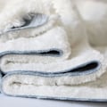 Miniatyrbillede 4 af 5: Varme tæppe, bærbart snuggle tæppe, 2 i 1 sjal flanel tæppe varmt blødt, sovetæppe voksenbetræk med knapper, til stue