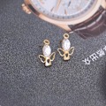 Miniatyrbillede 5 af 5: Forgyldte Charm Grøn Rundt Slibet Cubic Zirconia Lykkeengel Design Mini Post Stud Øreringe
