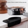 Miniatyrbillede 3 af 5: Kaffe Tamper Måtte Silikone 51mm/54mm/58mm Tamper, Lille Tampe Måtte Hjørne Design Tamper Måtte til Kaffe Maskine, Kaffe Måtte til Skrivebord Kaffe Tampe Black