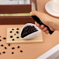 Miniatyrbillede 3 af 5: 2 stk. kaffedoseringskop med sprayflaske, keramisk doseringsskuffe til kaffebønner og sprøjter til tesæt