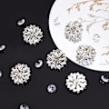 Miniatyrbillede 4 af 5: 10 stk. 28MM Blomst Rhinestone Shank Knapper Krystal Sy På Knapper med 1 Hul og Flad Bagside, Rhinestone Snefnug Metal Knapper C